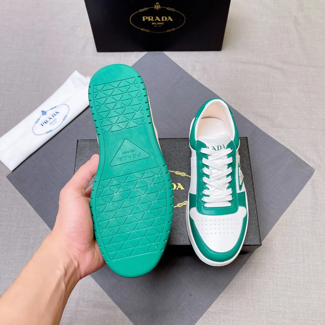 P380 Prada Prada's new men's leather sneakers, the highest version on the market, any comparison is welcome🆚! The original leather has excellent texture and is super high-end! Fetal sheep net lining imported from Italy, removable pad! Luxurious materials and fine workmanship, highly recommended! Code number 38-45 No. 058